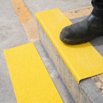 Anti-Slip FRP Stair Nosing